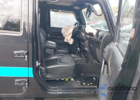 2014 Jeep Wrangler Unlimited Altitude z USA, uszkodzony, nr VIN 1C4HJWEG3EL265946